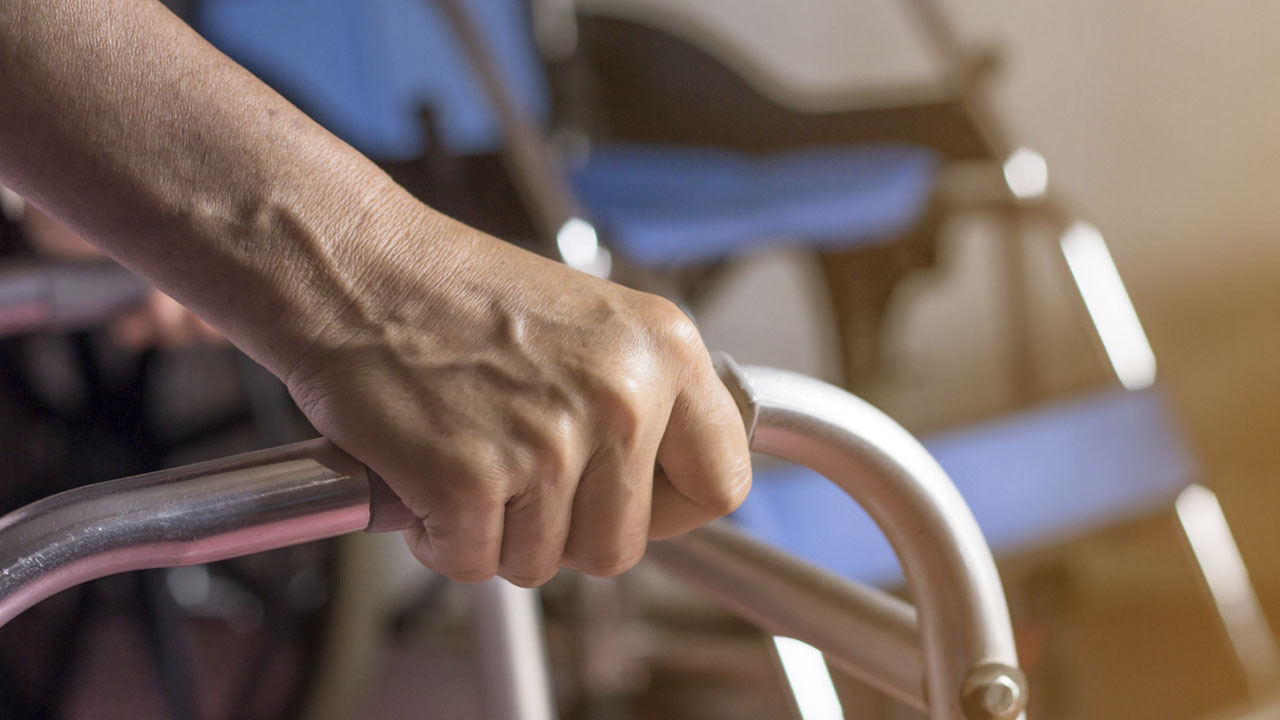Comparação entre aposentadoria por invalidez e benefício por incapacidade temporária