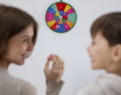 Entenda o direito das crianças com autismo ao BPC/LOAS